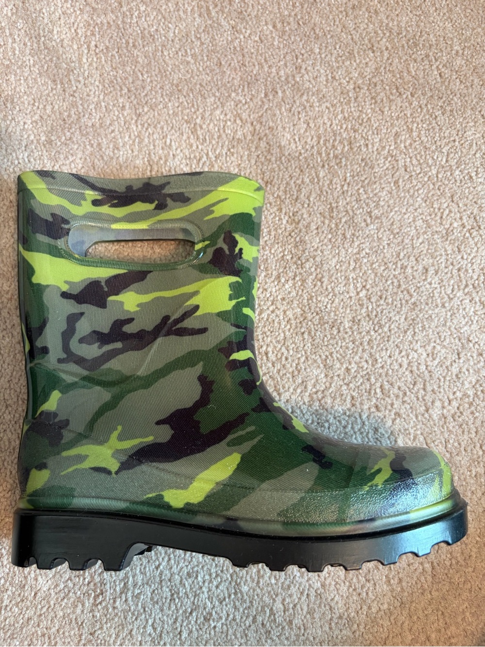 Kids Camo Green Waterproof Rain Boots with Easy Carry Handle